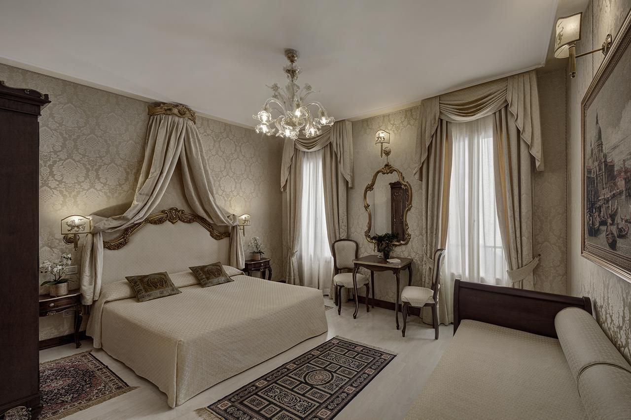 Double Room,1546846195:JPEG